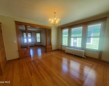 38 Summit Avenue - Photo Thumbnail 13
