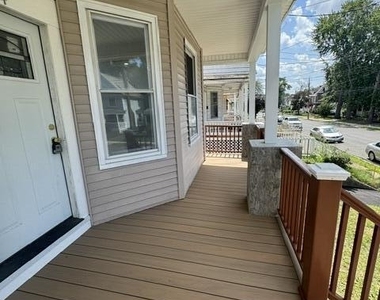 534 Brandywine Avenue - Photo Thumbnail 3