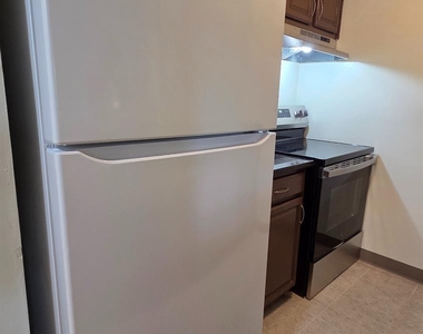 1514 Ravens Crest Drive - Photo Thumbnail 6