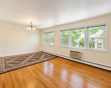 70-69 Walnut Street - Photo Thumbnail 3