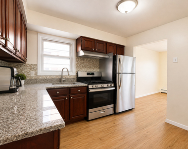 70-69 Walnut Street - Photo Thumbnail 4