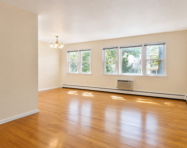 70-69 Walnut Street - Photo Thumbnail 2