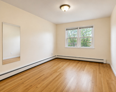 70-69 Walnut Street - Photo Thumbnail 9