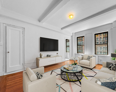 155 E 52nd Street - Photo Thumbnail 1