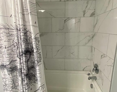 522 W King Street - Photo Thumbnail 40