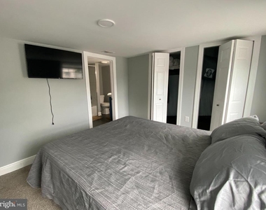 522 W King Street - Photo Thumbnail 30