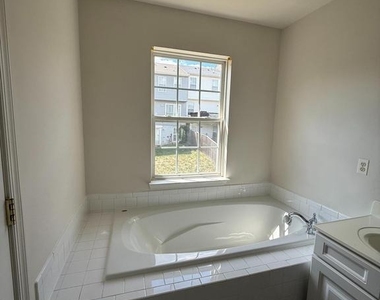 103 Cannon Court - Photo Thumbnail 2