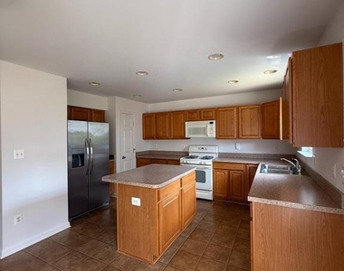103 Cannon Court - Photo Thumbnail 20