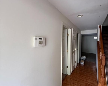 103 Cannon Court - Photo Thumbnail 10