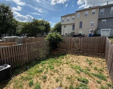 103 Cannon Court - Photo Thumbnail 17