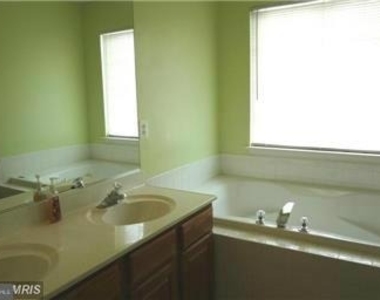 12303 Malvern Way - Photo Thumbnail 2