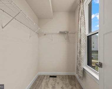 1733 Dunnington Place - Photo Thumbnail 15