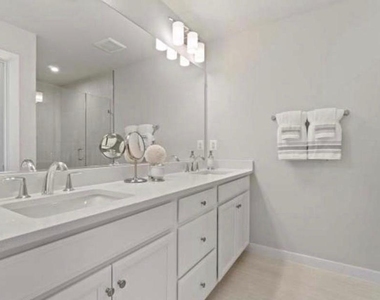 1744 Blue Spruce Street - Photo Thumbnail 7