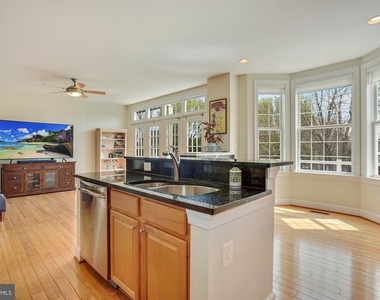 18488 Lanier Island Square - Photo Thumbnail 15