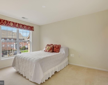 18488 Lanier Island Square - Photo Thumbnail 23