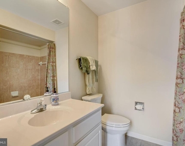 18488 Lanier Island Square - Photo Thumbnail 21