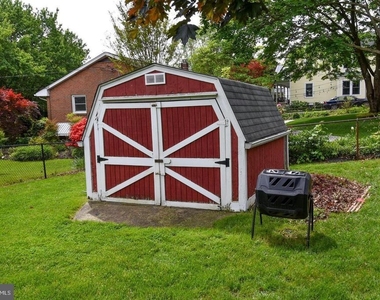 2 Cinnamon Fern Road - Photo Thumbnail 32