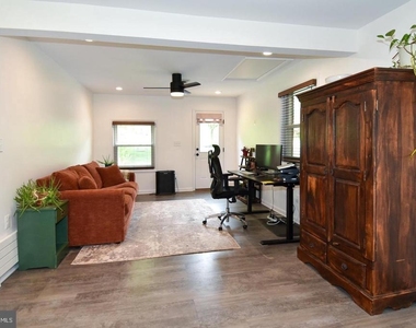 2 Cinnamon Fern Road - Photo Thumbnail 16
