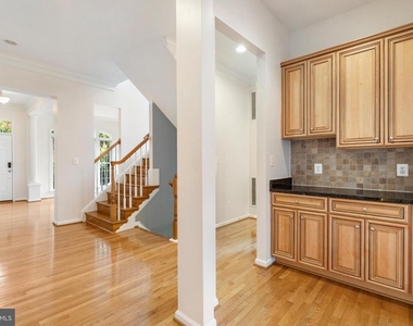 8880 Olive Mae Circle - Photo Thumbnail 9