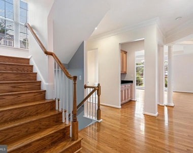 8880 Olive Mae Circle - Photo Thumbnail 10