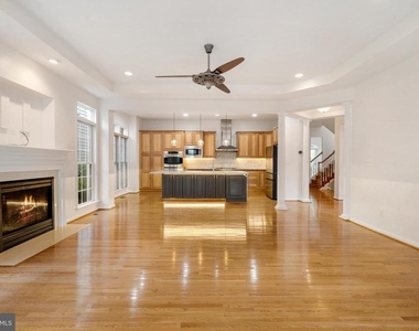 8880 Olive Mae Circle - Photo Thumbnail 8