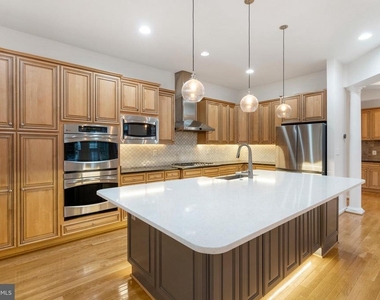 8880 Olive Mae Circle - Photo Thumbnail 6