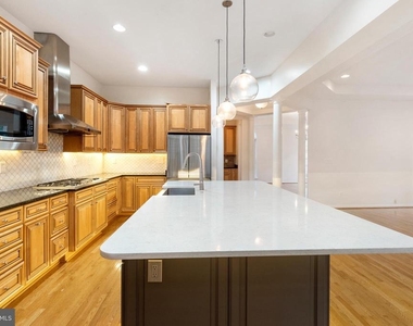 8880 Olive Mae Circle - Photo Thumbnail 7