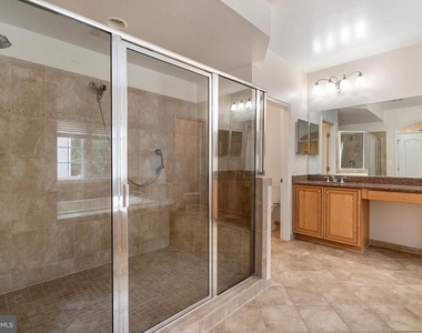 8880 Olive Mae Circle - Photo Thumbnail 21