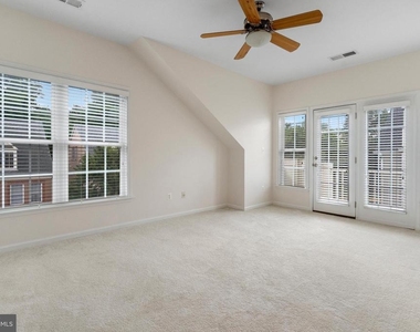8880 Olive Mae Circle - Photo Thumbnail 43