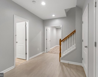 8880 Olive Mae Circle - Photo Thumbnail 39