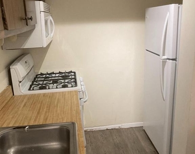 2601 Wagon Drive - Photo Thumbnail 8