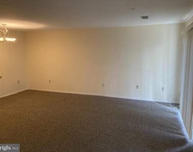 2601 Wagon Drive - Photo Thumbnail 9