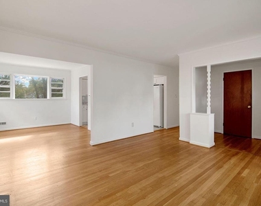 6807 Dean Drive - Photo Thumbnail 4