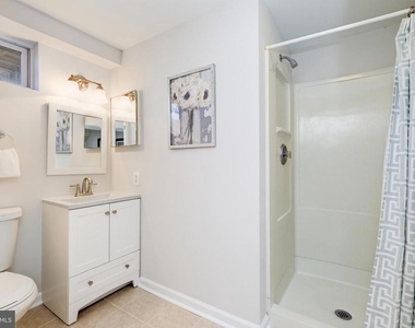 2900 Linden Lane - Photo Thumbnail 22