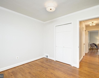 2900 Linden Lane - Photo Thumbnail 15