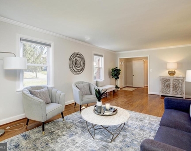 2900 Linden Lane - Photo Thumbnail 5
