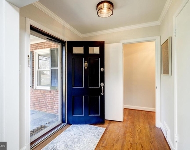 2900 Linden Lane - Photo Thumbnail 1