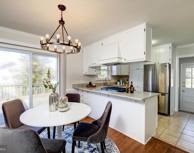 2900 Linden Lane - Photo Thumbnail 7