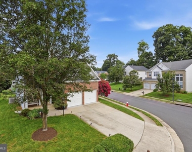 3738 Freehill Lane - Photo Thumbnail 3