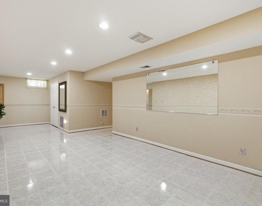 3738 Freehill Lane - Photo Thumbnail 30