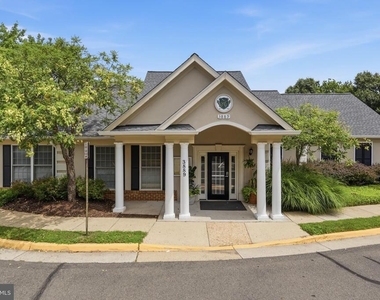 3738 Freehill Lane - Photo Thumbnail 36