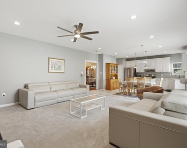 3738 Freehill Lane - Photo Thumbnail 8