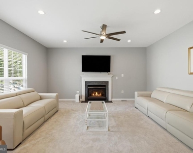 3738 Freehill Lane - Photo Thumbnail 59