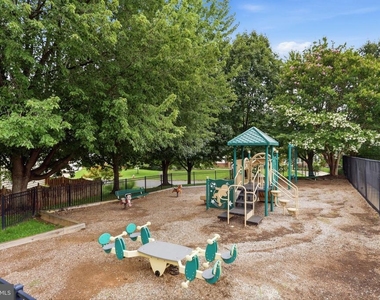 3738 Freehill Lane - Photo Thumbnail 39