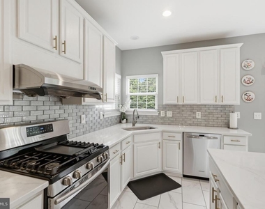 3738 Freehill Lane - Photo Thumbnail 66