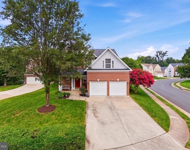 3738 Freehill Lane - Photo Thumbnail 2