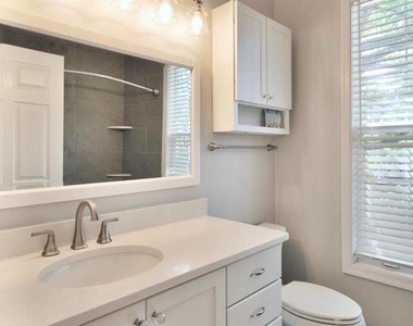 11401 Gate Hill Place - Photo Thumbnail 14