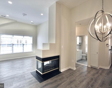 11401 Gate Hill Place - Photo Thumbnail 2