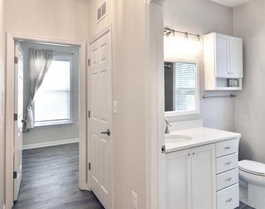 11401 Gate Hill Place - Photo Thumbnail 13