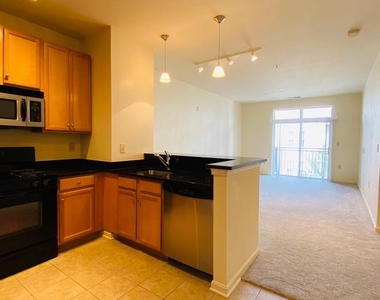 2665 Prosperity Avenue - Photo Thumbnail 5